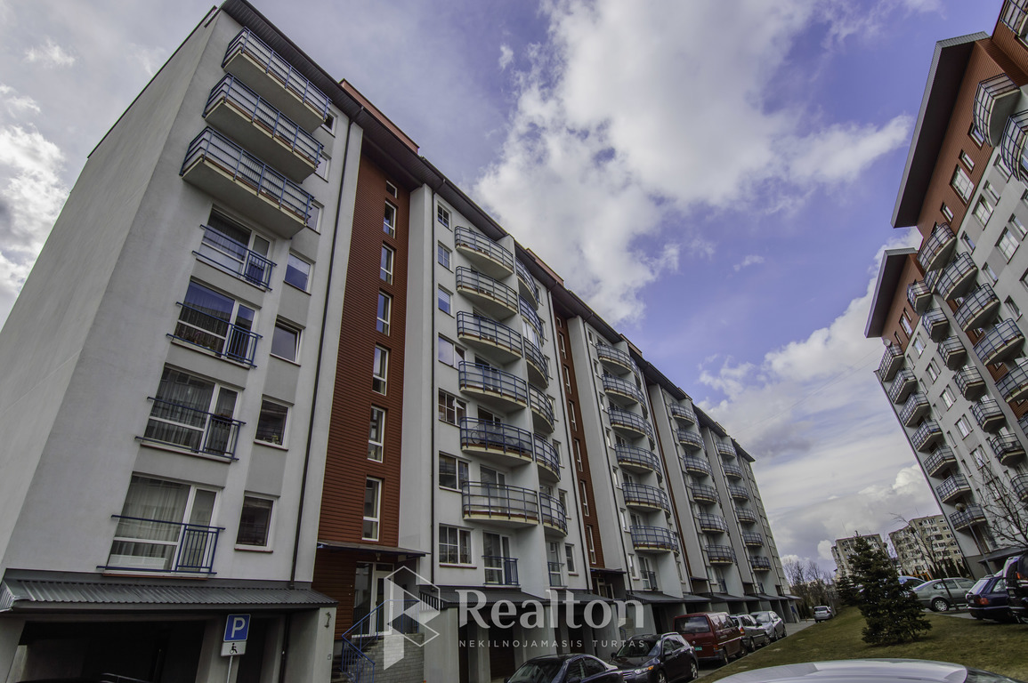 Nuomojamas šviesus 2 kambarių butas su puikiu panoraminiu vaizdu!-image-280163407