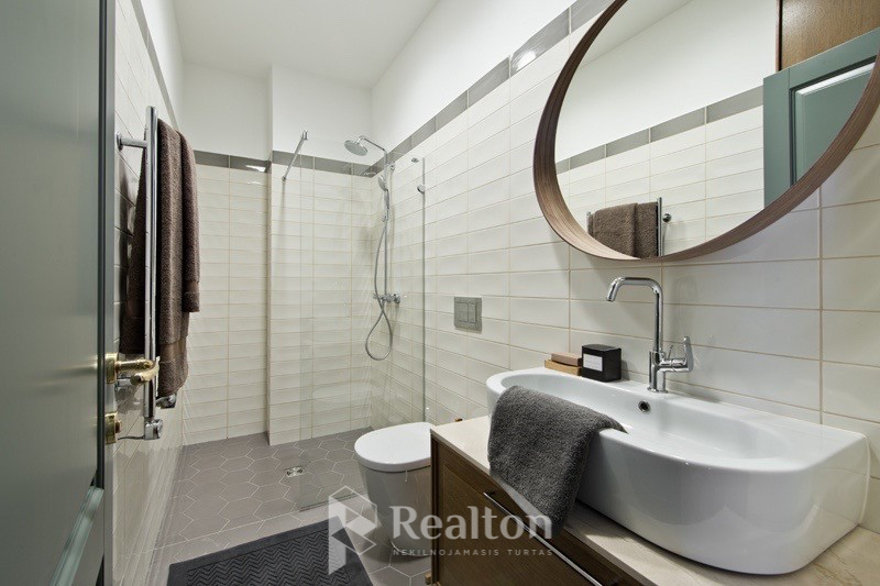 Nuomojamas butas Vingrių g., Senamiestyje, Vilniuje, 39 kv.m ploto, 2 kambariai-image-270589340