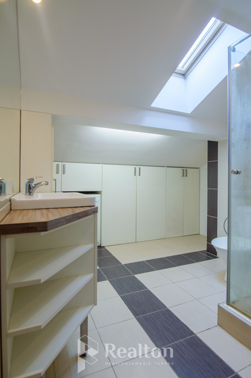 Parduodamas studio tipo butas/butai M. K. Čiurlionio gatvėje.-image-270594800