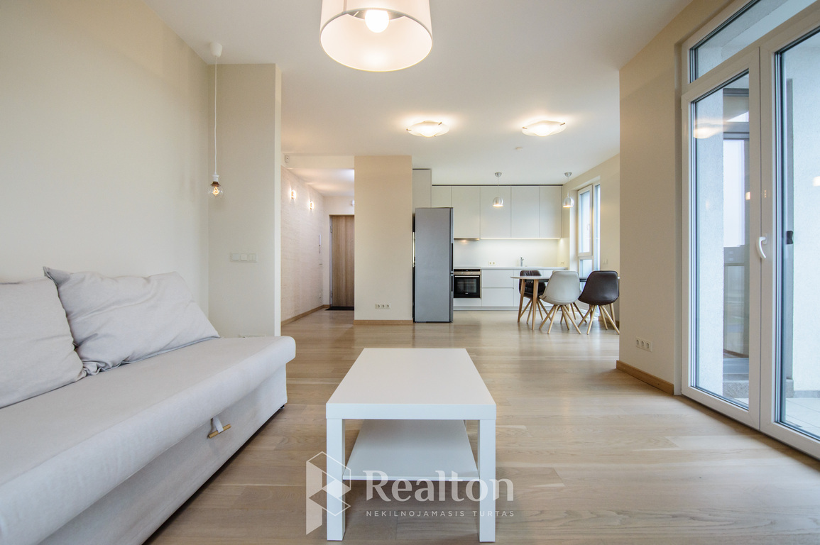Nuomojamas 2 kambarių butas su parkavimo vieta A. Vivulskio g.!-image-270592730
