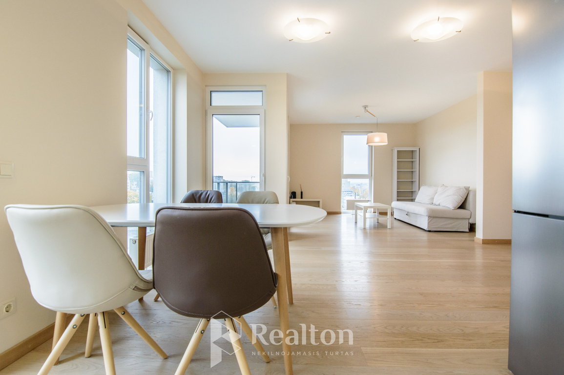 Nuomojamas 2 kambarių butas su parkavimo vieta A. Vivulskio g.!-image-270592725
