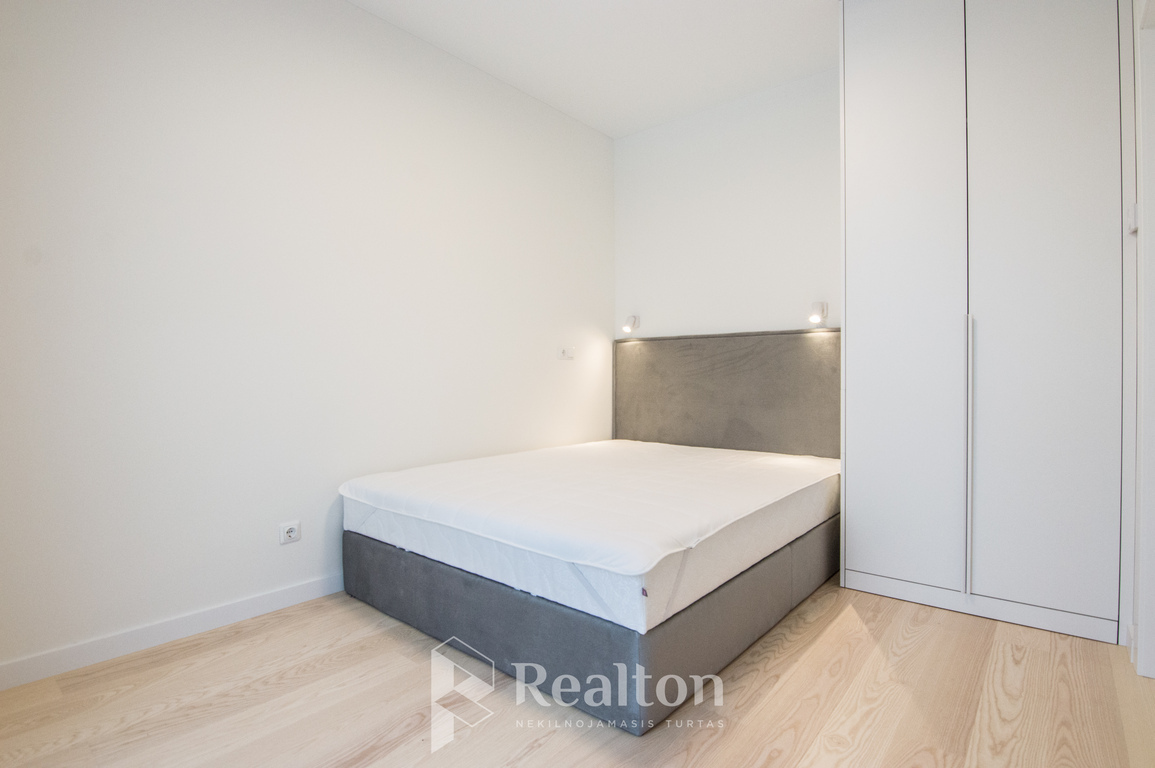 Nuomojamas 2 kam. butas su parkavimo vieta STORYLINE projekte!-image-280162276