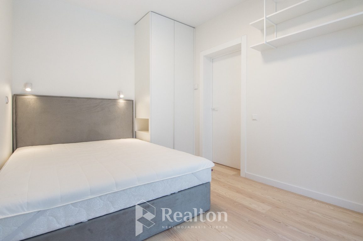 Nuomojamas 2 kam. butas su parkavimo vieta STORYLINE projekte!-image-280162277