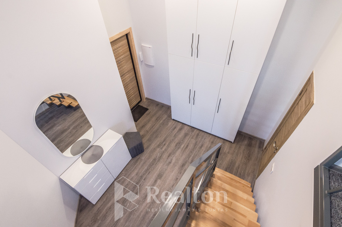 Nuomojamas butas Pylimo g., Senamiestyje, Vilniuje, 42 kv.m ploto-image-270593563