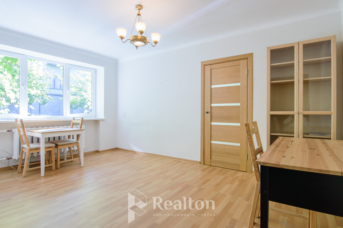 Nuomojamas butas Muitinės g., Naujamiestyje, Vilniuje, 42 kv.m ploto-image-273544590