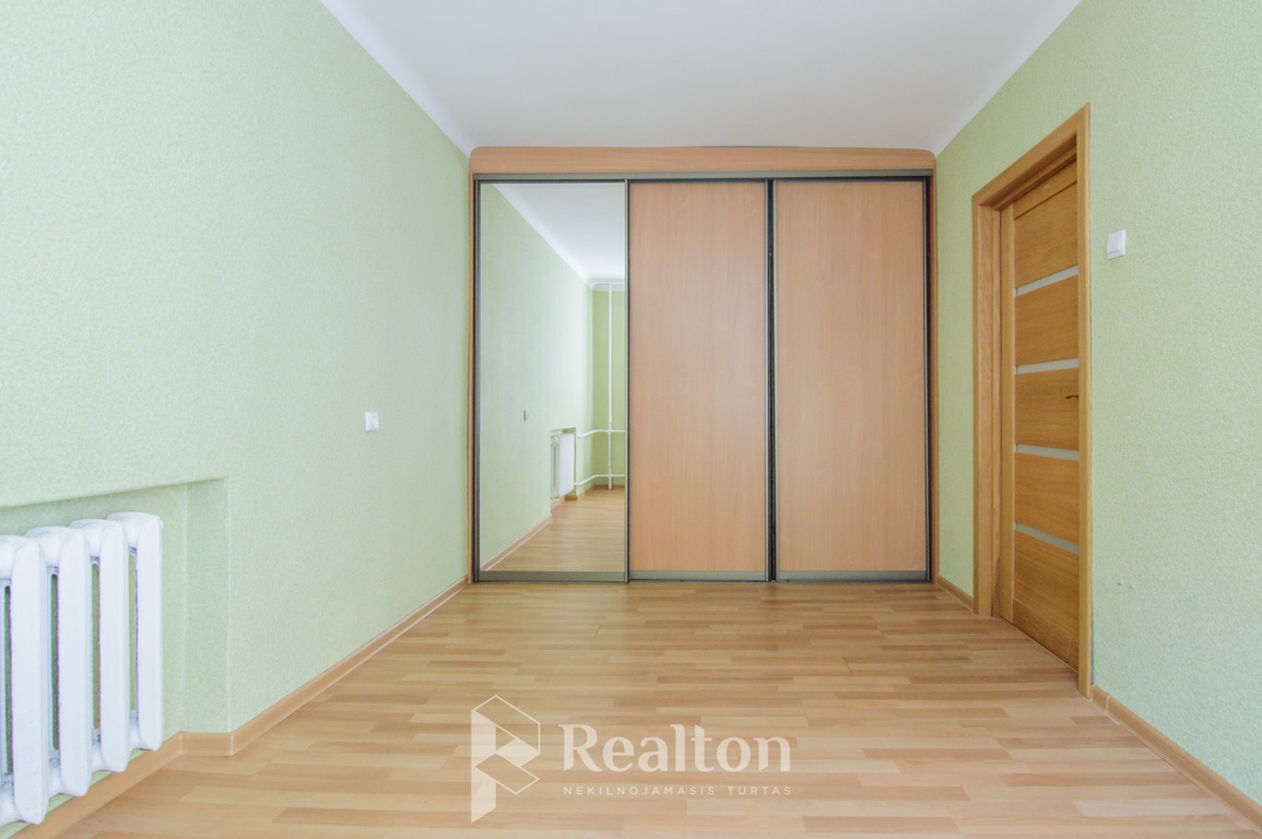 Nuomojamas butas Muitinės g., Naujamiestyje, Vilniuje, 42 kv.m ploto-image-273544593