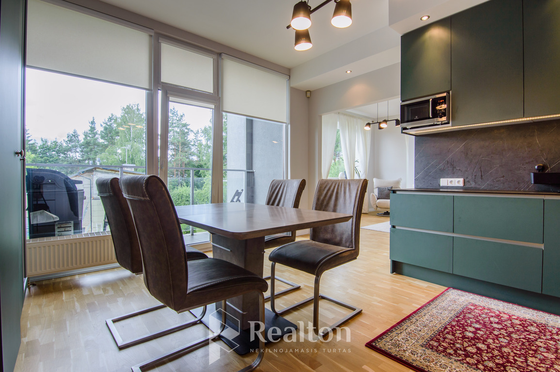 Parduodamas butas Korių g., Balsiuose, Vilniuje, 185 kv.m ploto-image-270595742