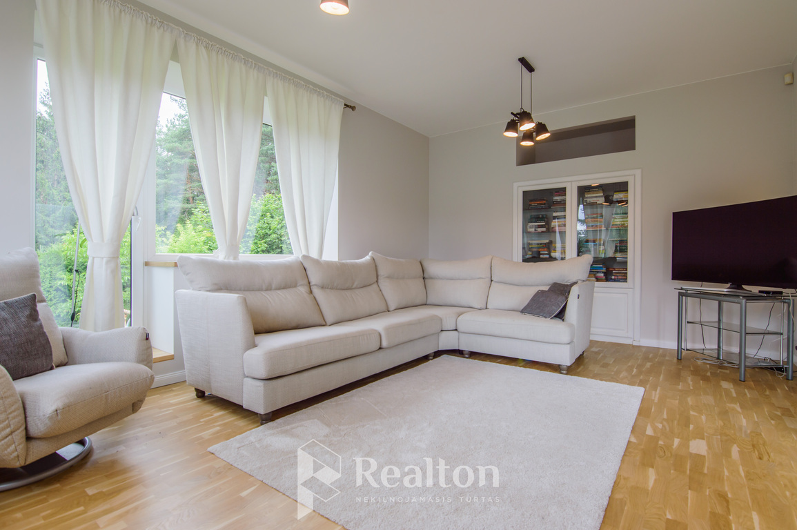 Parduodamas butas Korių g., Balsiuose, Vilniuje, 185 kv.m ploto-image-270595744