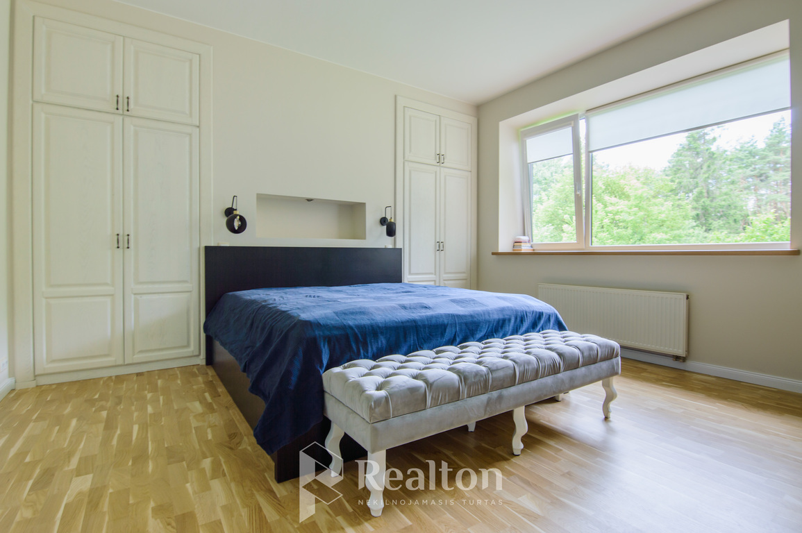 Parduodamas butas Korių g., Balsiuose, Vilniuje, 185 kv.m ploto-image-270595749