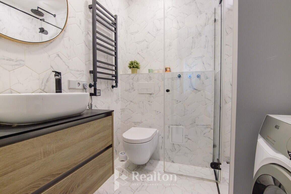 Nuomojamas butas Ašmenos g., Senamiestyje, Vilniuje, 51 kv.m ploto-image-285862078