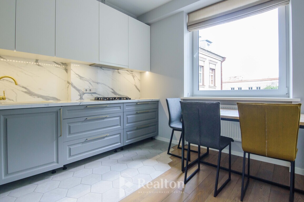 Nuomojamas butas Ašmenos g., Senamiestyje, Vilniuje, 51 kv.m ploto-image-285862075