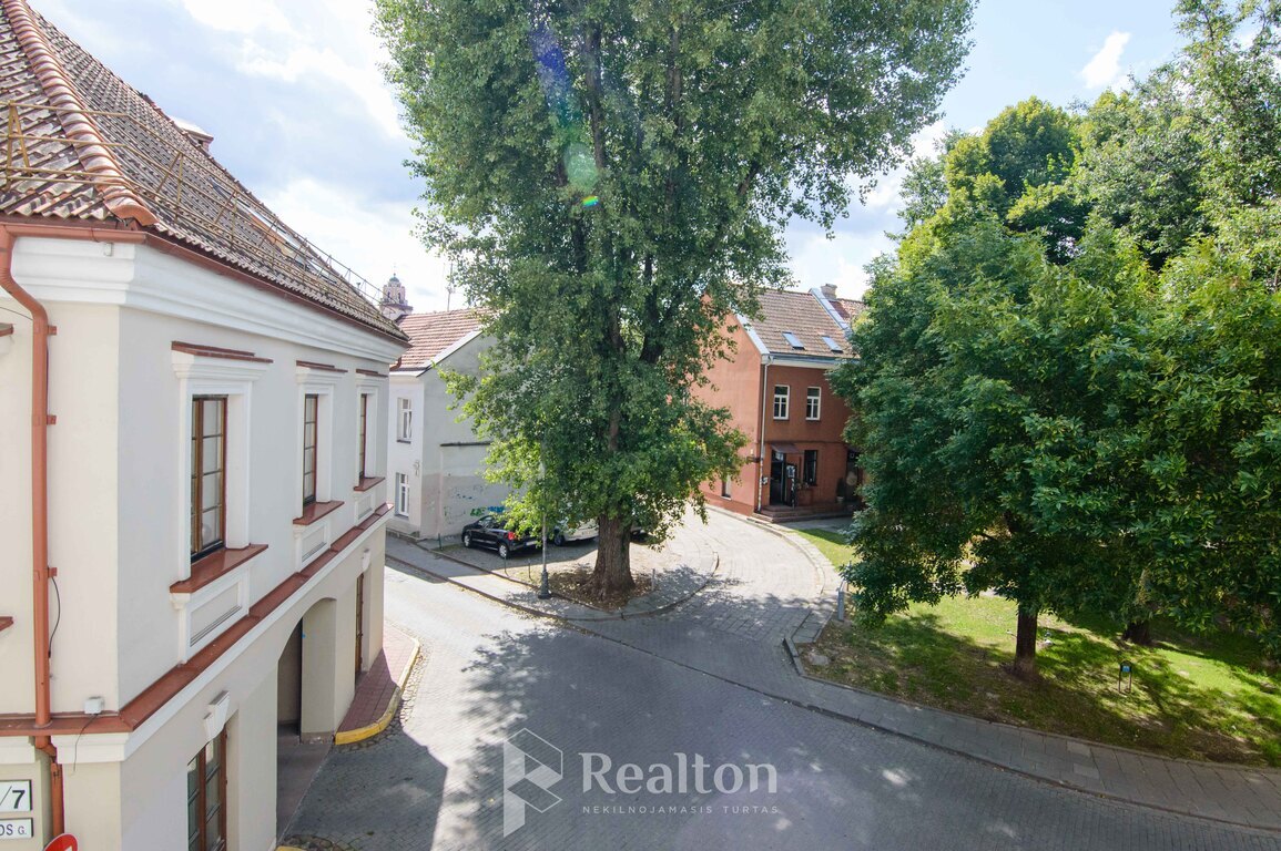 Nuomojamas butas Ašmenos g., Senamiestyje, Vilniuje, 51 kv.m ploto-image-285862081