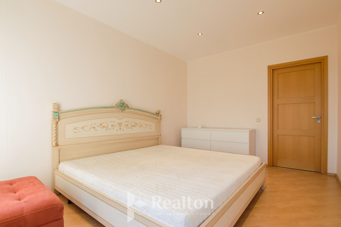 Nuomojamas butas Antakalnio g., Antakalnyje, Vilniuje, 85 kv.m ploto, 3 kambariai-image-273542772