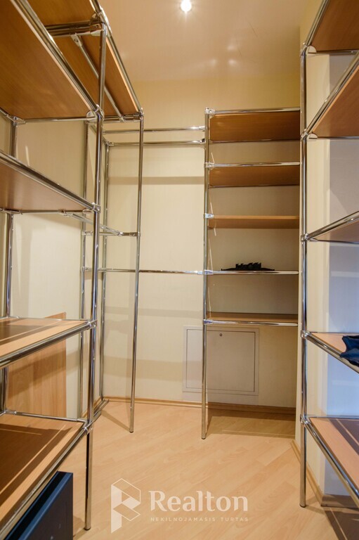 Nuomojamas butas Antakalnio g., Antakalnyje, Vilniuje, 85 kv.m ploto, 3 kambariai-image-273542778