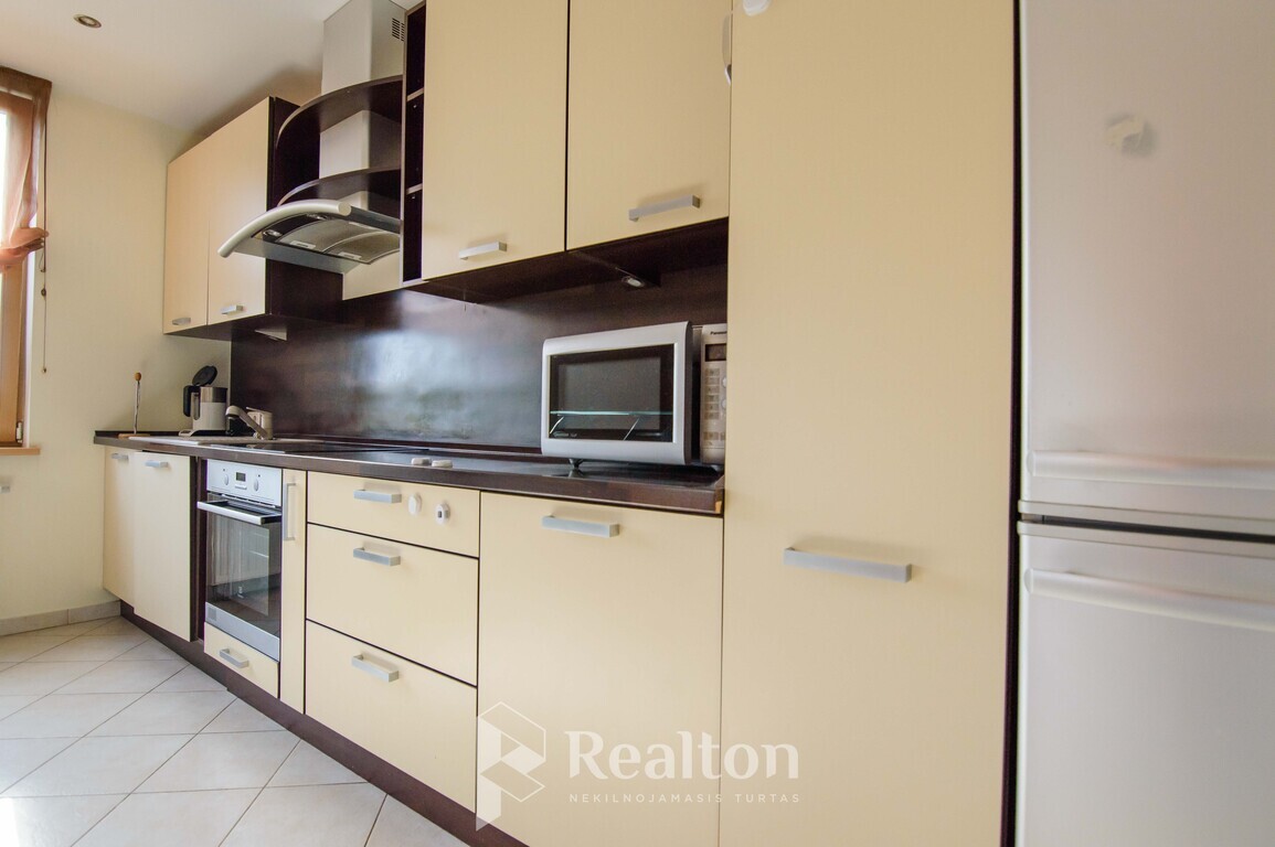 Nuomojamas butas Antakalnio g., Antakalnyje, Vilniuje, 85 kv.m ploto, 3 kambariai-image-273542779