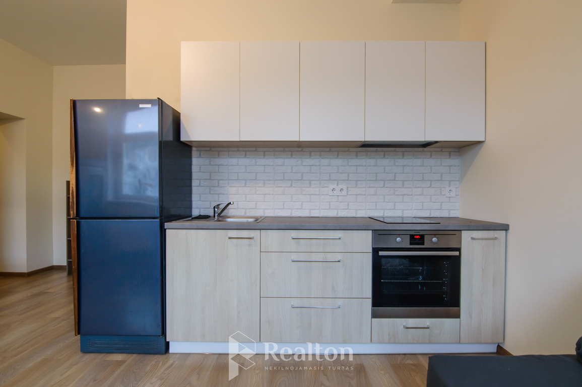 Nuomojamas butas Švitrigailos g., Naujamiestyje, Vilniuje, 37.5 kv.m ploto-image-280160032