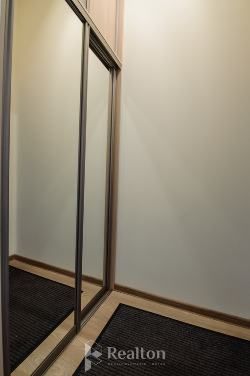 Nuomojamas butas Švitrigailos g., Naujamiestyje, Vilniuje, 37.5 kv.m ploto-image-280160037