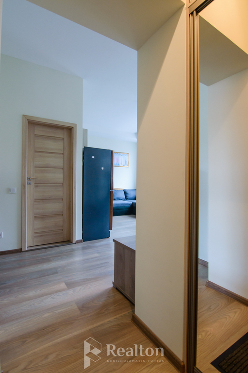 Nuomojamas butas Švitrigailos g., Naujamiestyje, Vilniuje, 37.5 kv.m ploto-image-280160038