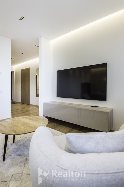 Nuomojamas 2 kambarių butas Baltupiuose nuo Rugsėjo 15 d.!-image-270588979