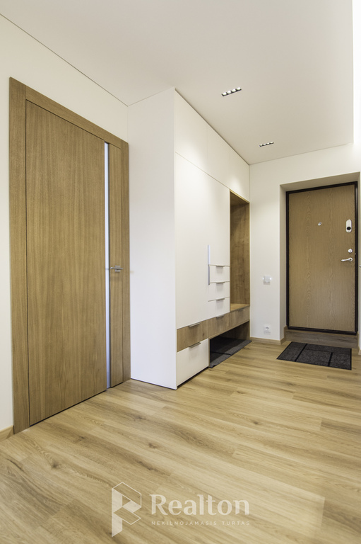 Nuomojamas 2 kambarių butas Baltupiuose nuo Rugsėjo 15 d.!-image-270588985