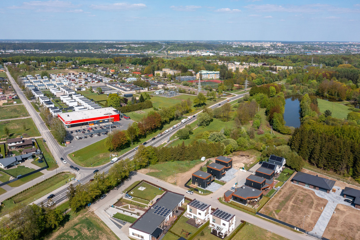 Parduodamas namas Forto g., Akademijos mstl., 128.22 kv.m ploto, 2 aukštai