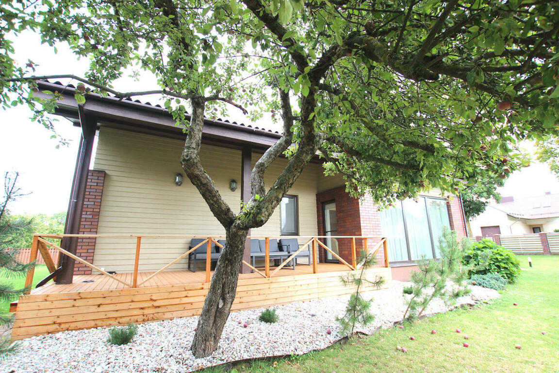 Parduodamas namas Kretingoje, 215 kv.m ploto, 2 aukštai