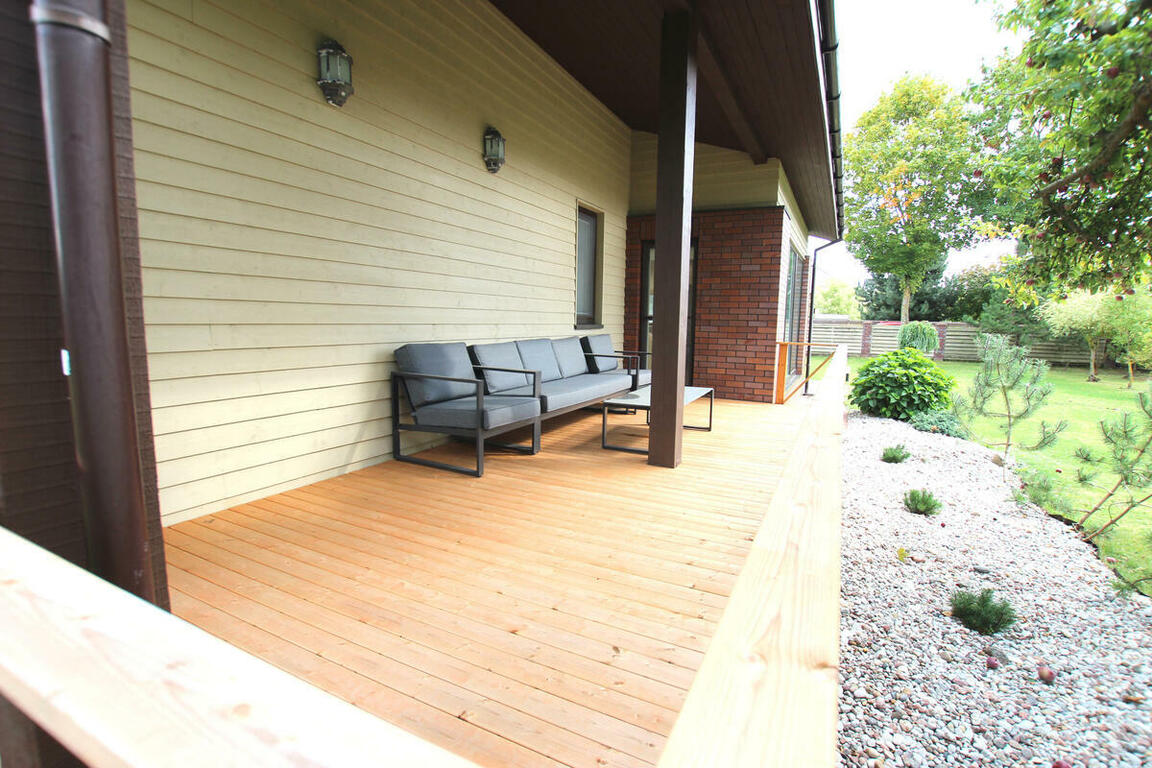 Parduodamas namas Kretingoje, 215 kv.m ploto, 2 aukštai