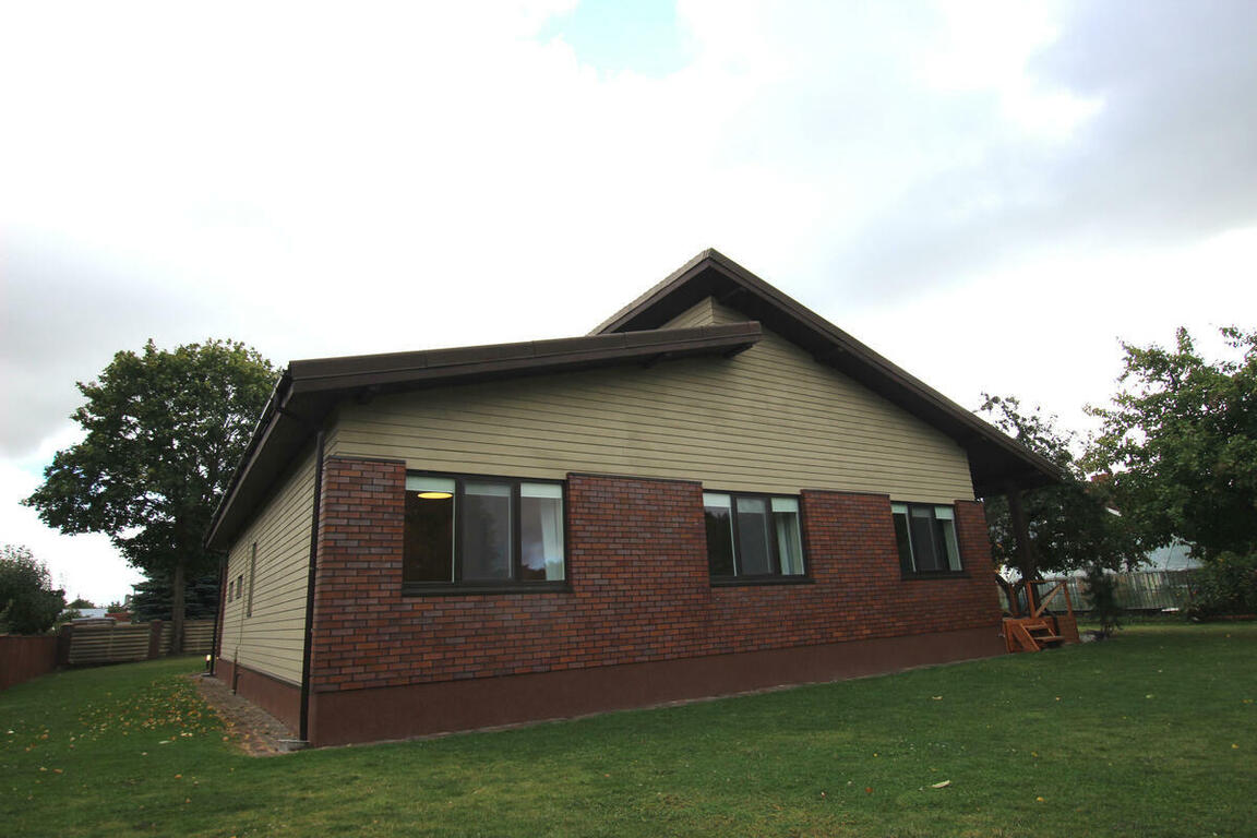 Parduodamas namas Kretingoje, 215 kv.m ploto, 2 aukštai