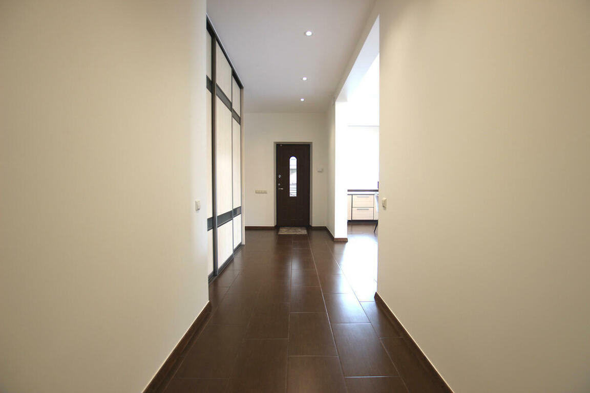 Parduodamas namas Kretingoje, 215 kv.m ploto, 2 aukštai