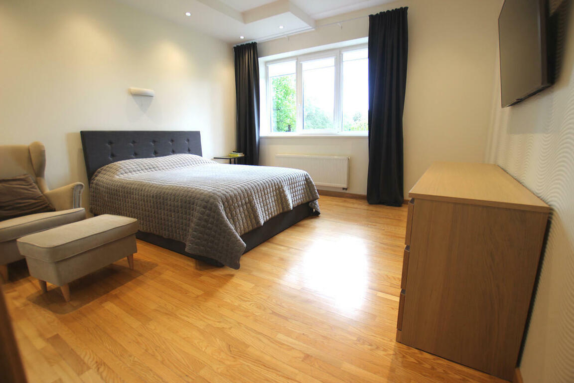 Parduodamas namas Kretingoje, 215 kv.m ploto, 2 aukštai