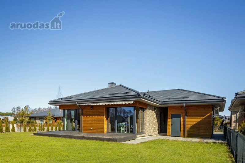 Parduodamas namas Palangoje, 105 kv.m ploto, 1 aukštai