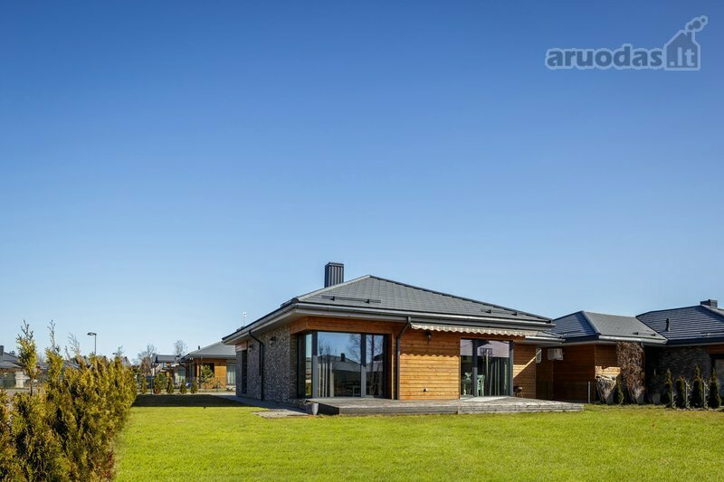 Parduodamas namas Palangoje, 105 kv.m ploto, 1 aukštai