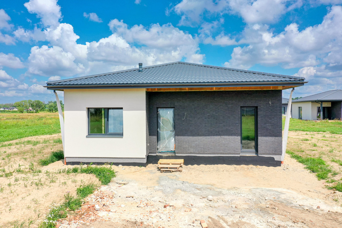 Parduodamas namas Kaune, 105.6 kv.m ploto, 1 aukštai