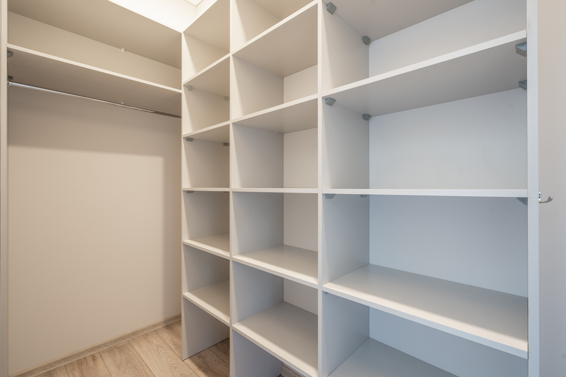 Įrengtas kotedžas ramiame priemiestyje