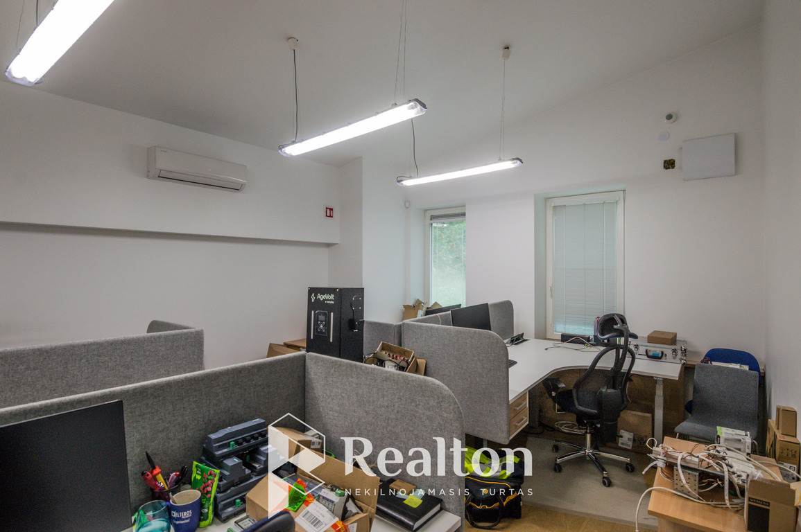 Parduodamos patalpos Žirmūnų g., Žirmūnuose, Vilniuje, 504 kv.m ploto-image-273543358