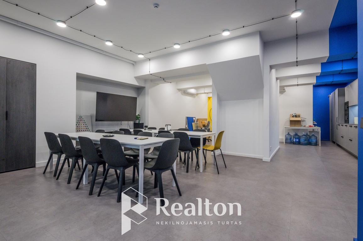 Parduodamos patalpos Žirmūnų g., Žirmūnuose, Vilniuje, 504 kv.m ploto-image-273543371