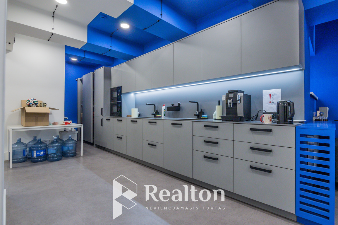 Parduodamos patalpos Žirmūnų g., Žirmūnuose, Vilniuje, 504 kv.m ploto-image-273543372