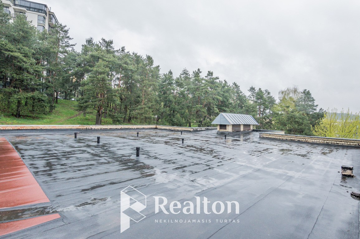 Parduodamos patalpos Žirmūnų g., Žirmūnuose, Vilniuje, 504 kv.m ploto-image-273543377