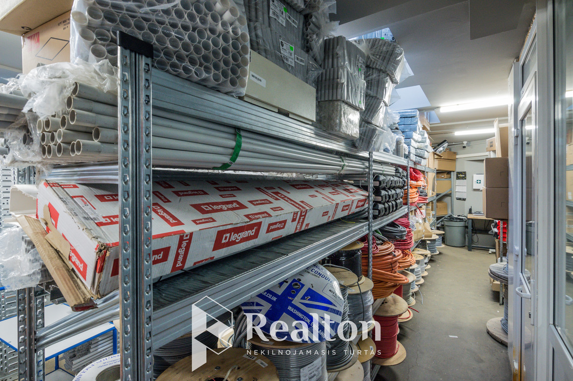 Parduodamos patalpos Žirmūnų g., Žirmūnuose, Vilniuje, 504 kv.m ploto-image-273543382