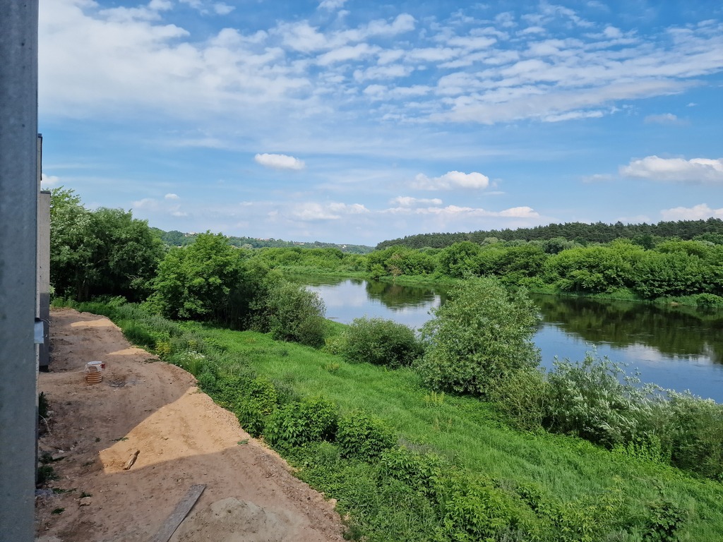 Namai ant Neries kranto