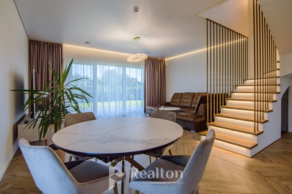 Nuomojamas namas Baltadvario g., , Vilniuje, 106 kv.m ploto-image-270593246