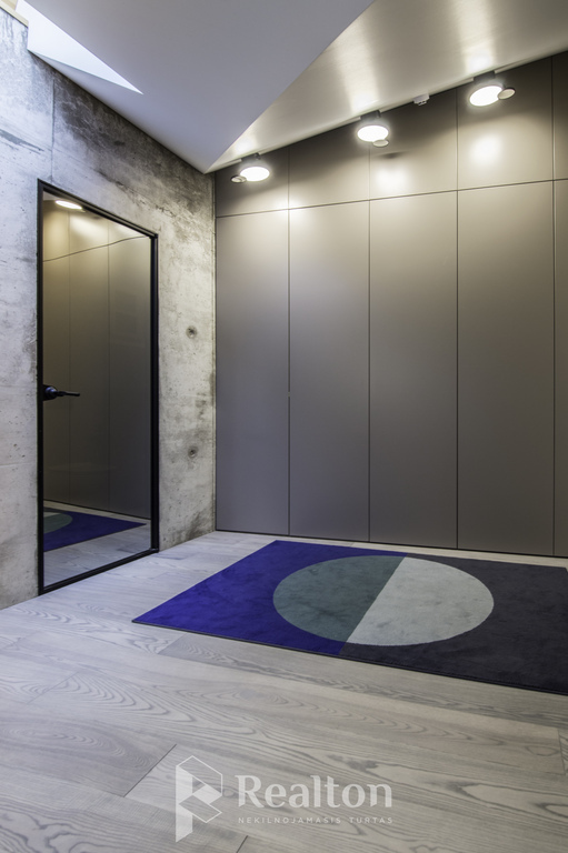 Nuomojamas stilingas 2 kambarių butas pačioje Vilniaus miesto širdyje, Šv. Mykolo g.!-image-270592123