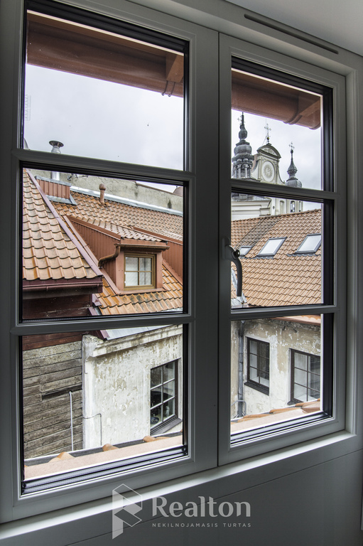 Nuomojamas stilingas 2 kambarių butas pačioje Vilniaus miesto širdyje, Šv. Mykolo g.!-image-270592115