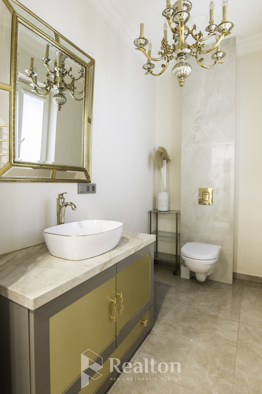 Parduodamas gerai įrengtas A+ sublokuotas namas Pavilnyje, Pranciškaus Petro Būčio g.!-image-270594300