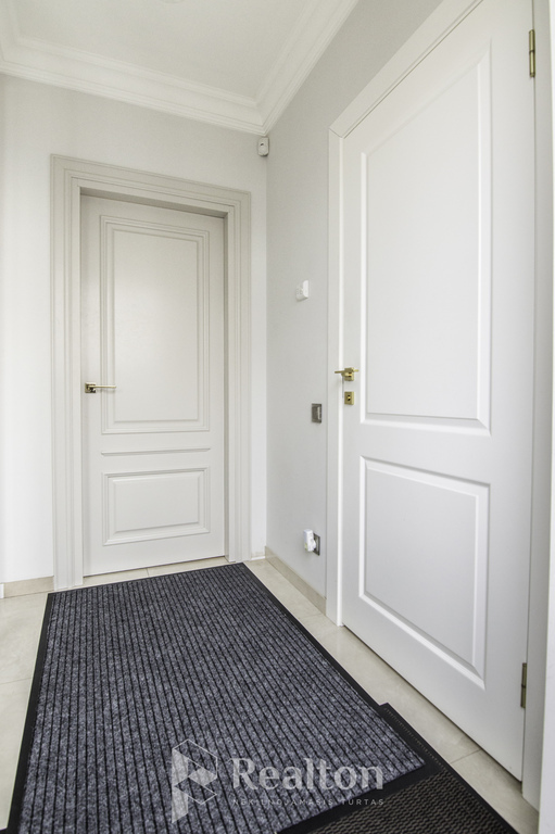 Parduodamas gerai įrengtas A+ sublokuotas namas Pavilnyje, Pranciškaus Petro Būčio g.!-image-270594301