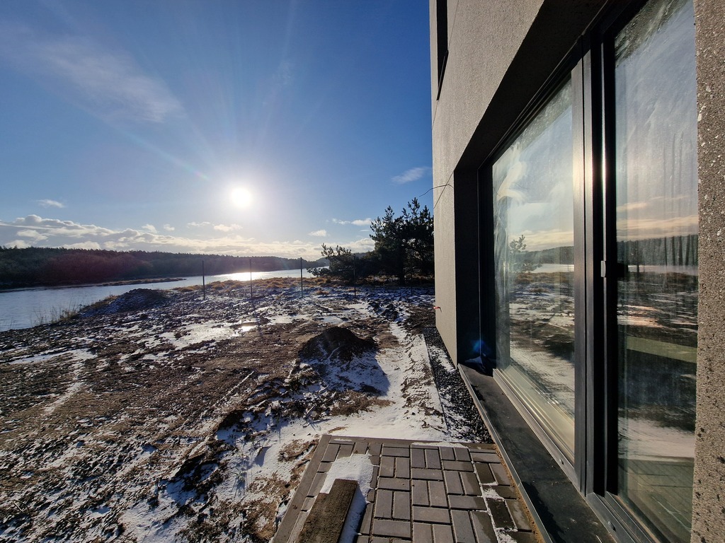 Namas Kaune prie Neries