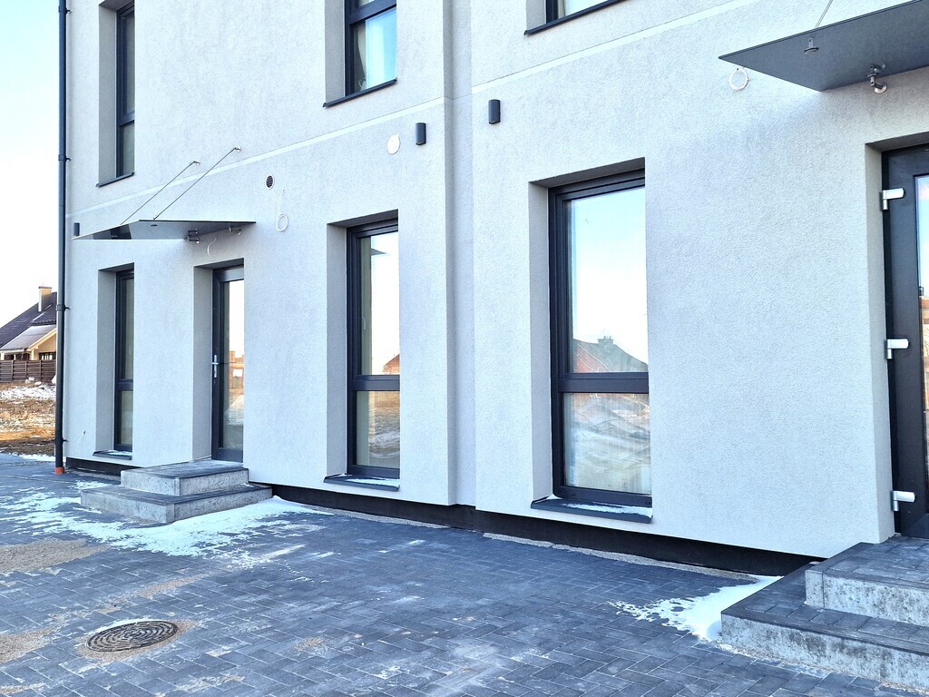 Naujas patogus kotedžas ramioje vietoje