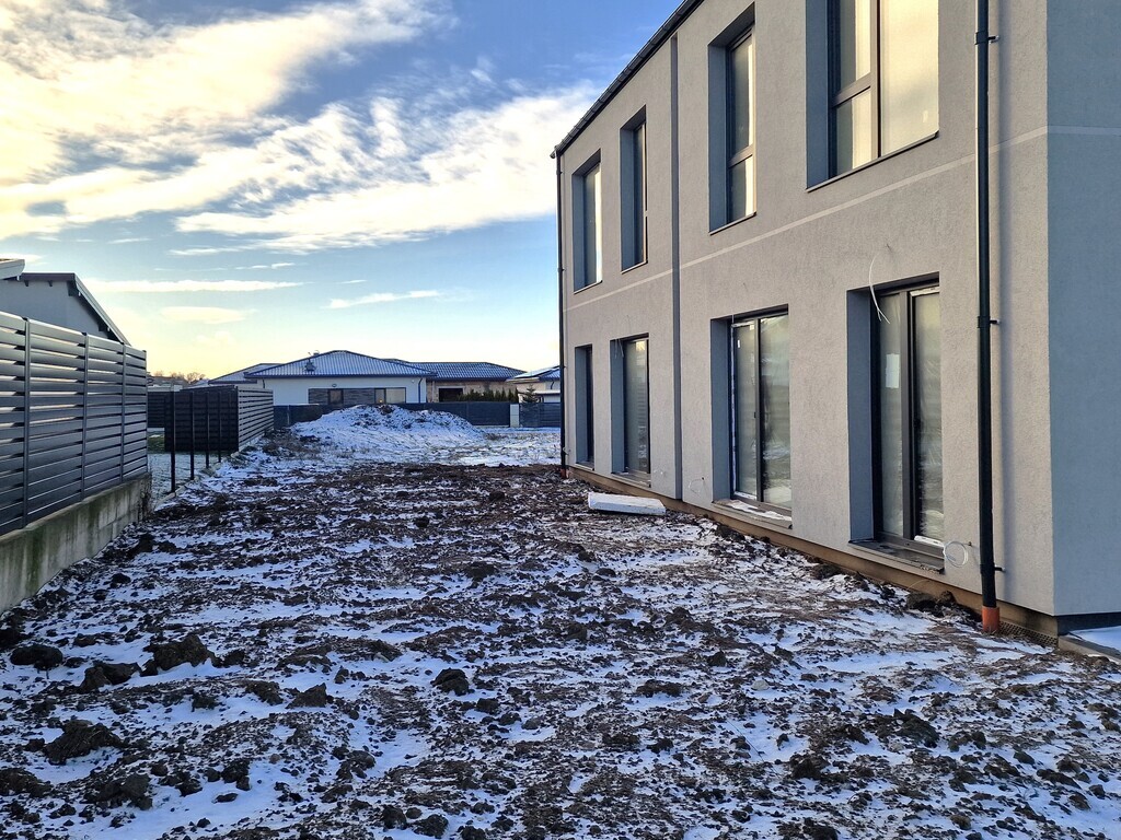 Naujas patogus kotedžas ramioje vietoje