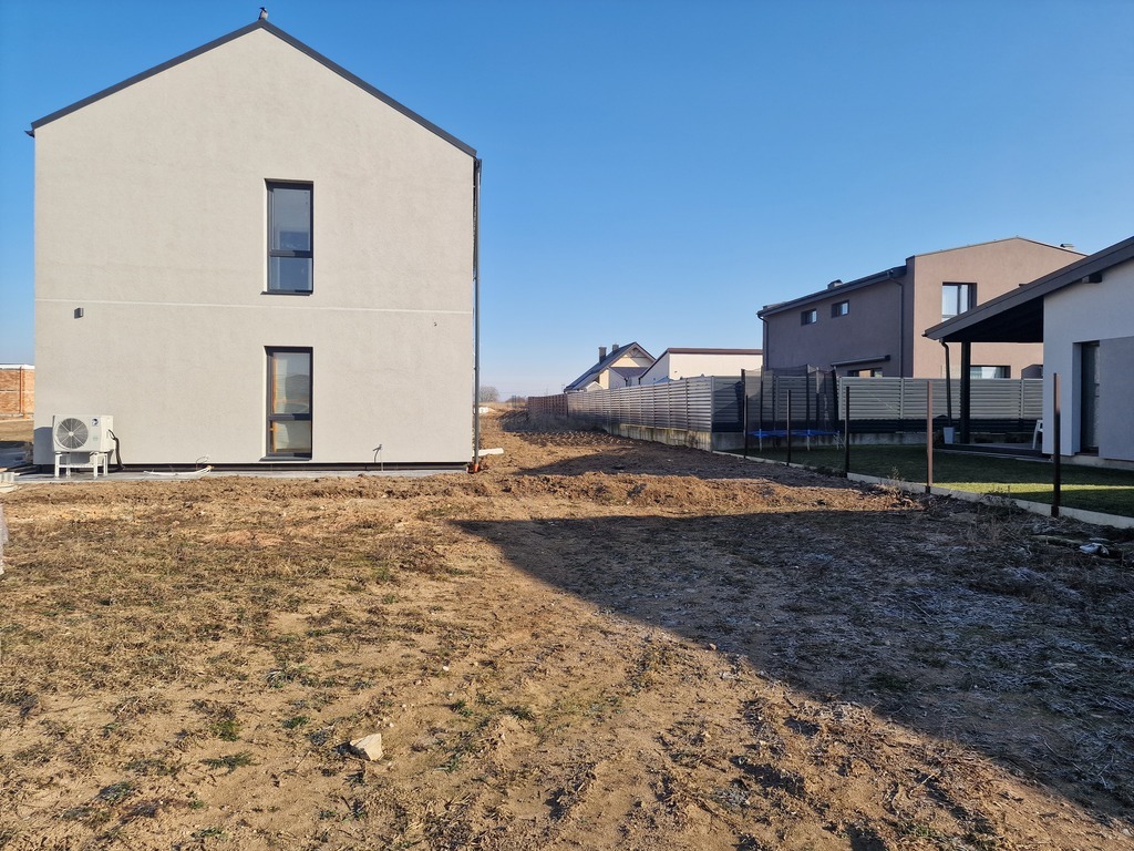 Naujas patogus kotedžas ramioje vietoje