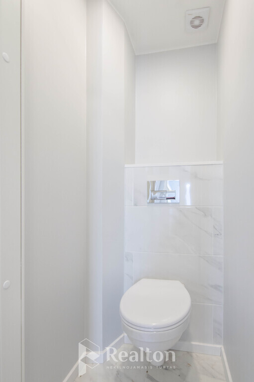 Parduodamas butas Fabijoniškių g., Fabijoniškėse, Vilniuje, 37.58 kv.m ploto-image-270590930